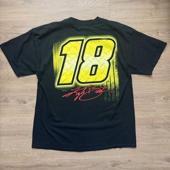 Kyle Busch M&M Nascar Racing Short Sleeve Shirt Black Size XL Number 18 2011 - Picture 2 of 8